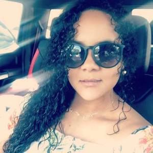 Meet your Posher, Daniela